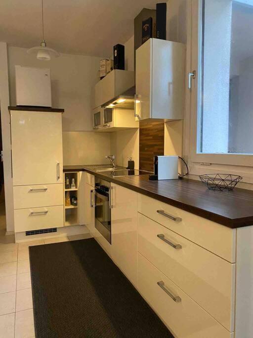 Schoene Wohnung In Zentraler Lage Клагенфурт Екстериор снимка